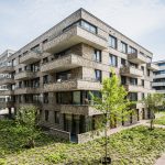 Architecturale kwaliteit zit hem in de details op Zeeburgereiland: Renson levert een projectoplossing op maat voor slanke integratie raamventilatie (case study)