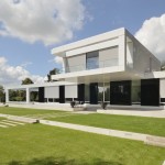 RENSON® Fixscreen® ‚next generation‘: the wind-tight sun screen for surfaces up to 22 m²
