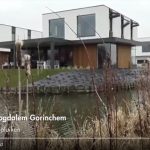 Video: Cilium klapluiken als uithangbord van hypermoderne woningen in Gorinchem (NL)