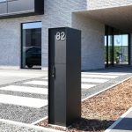 Parcel mailboxes in the same sleek aluminium look & feel as the exterior joinery